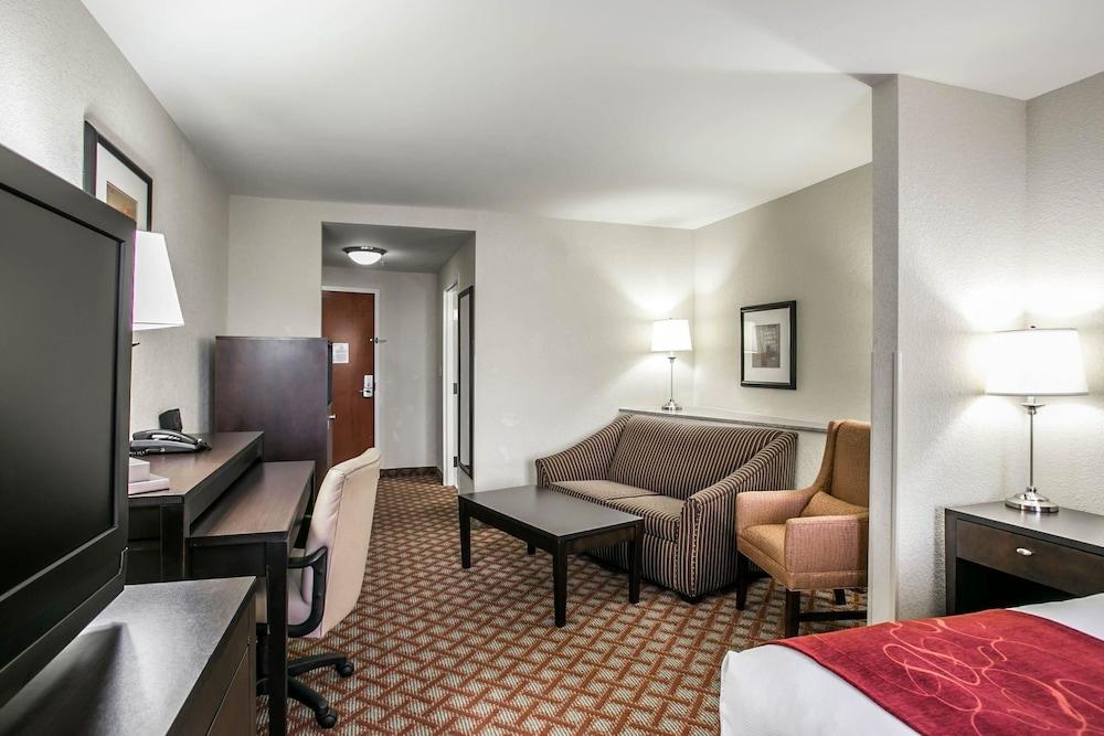 Comfort Suites Columbia Northeast - Fort Jackson Exteriér fotografie