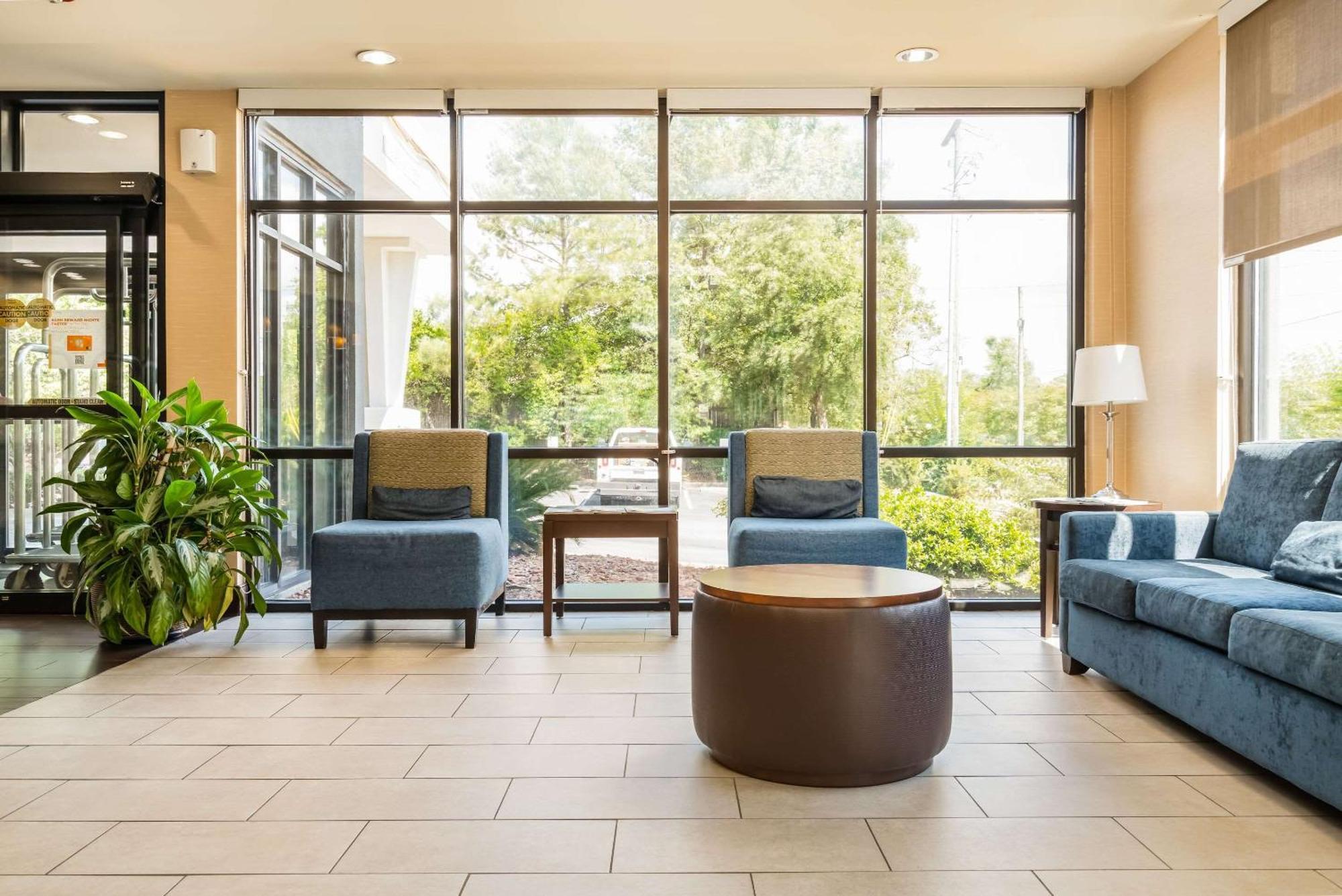 Comfort Suites Columbia Northeast - Fort Jackson Exteriér fotografie