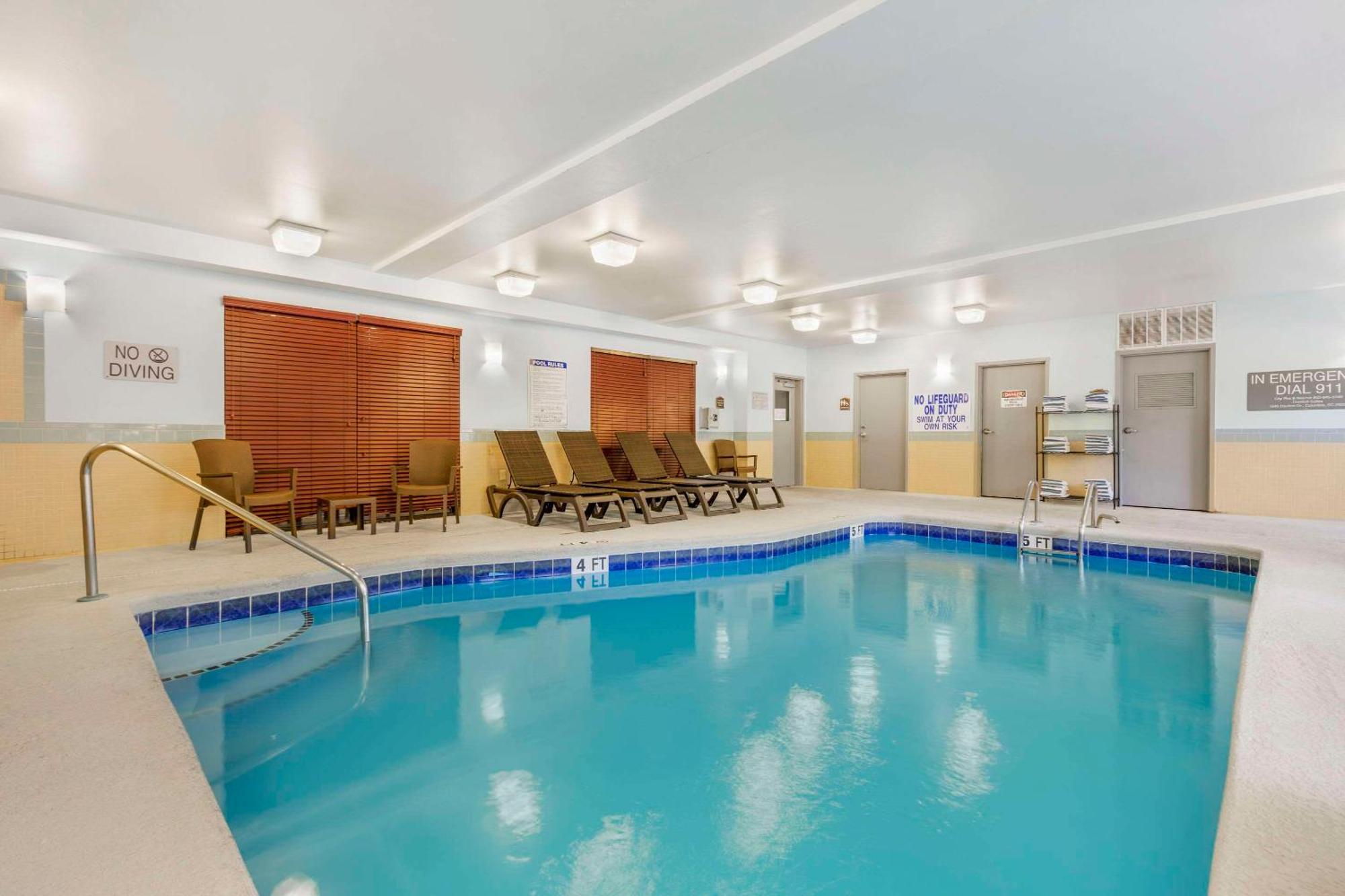 Comfort Suites Columbia Northeast - Fort Jackson Exteriér fotografie
