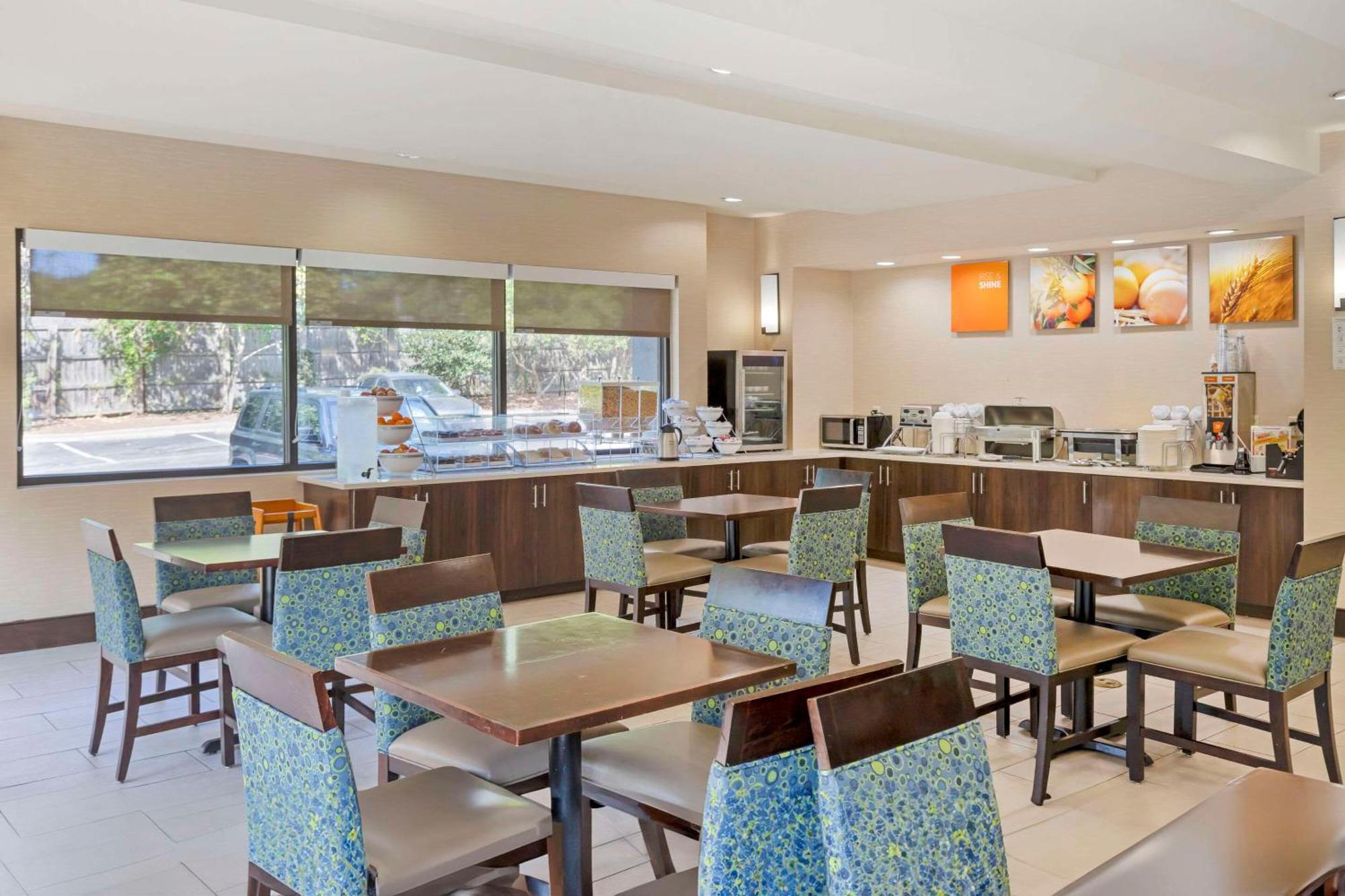 Comfort Suites Columbia Northeast - Fort Jackson Exteriér fotografie