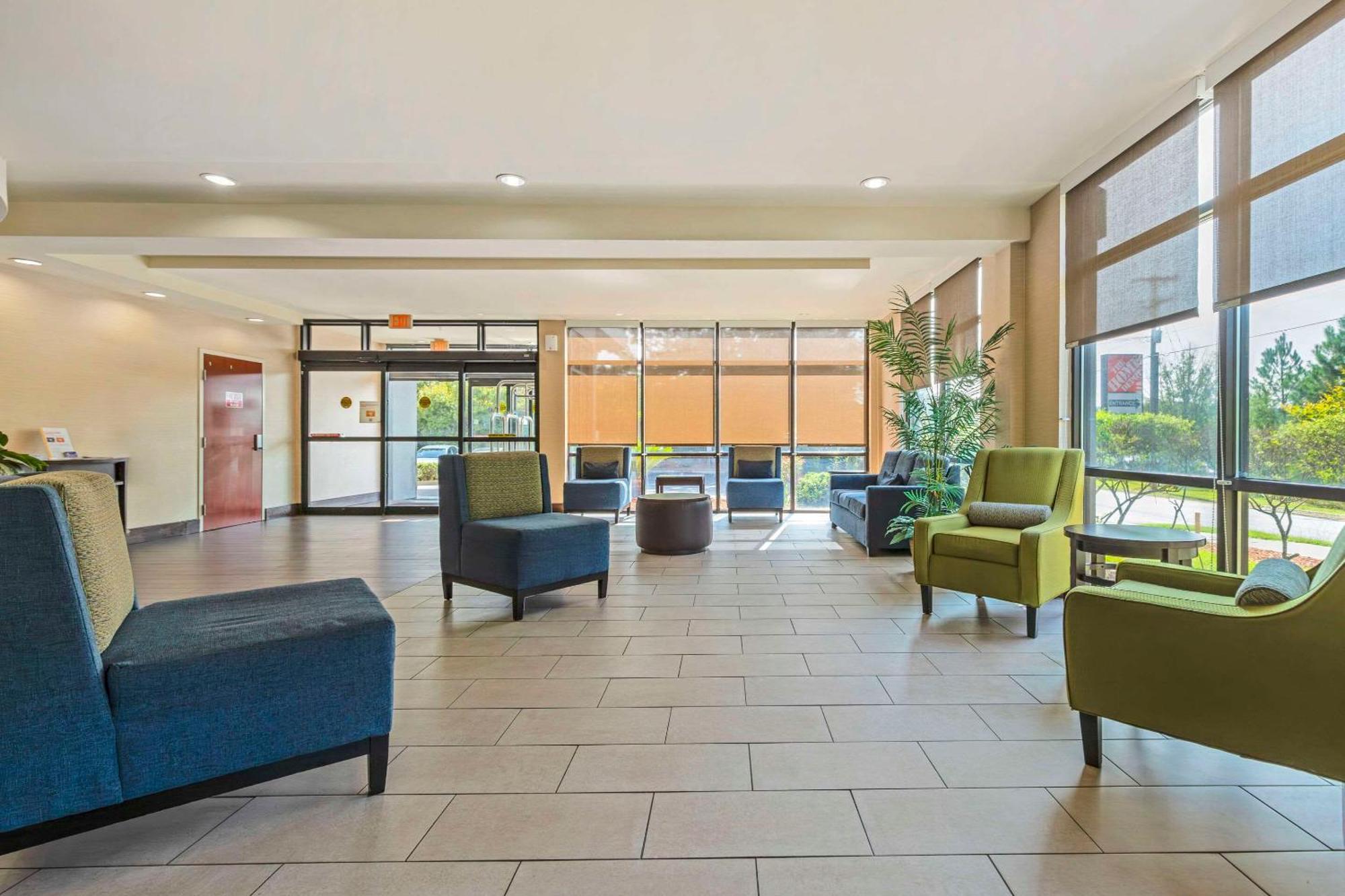 Comfort Suites Columbia Northeast - Fort Jackson Exteriér fotografie