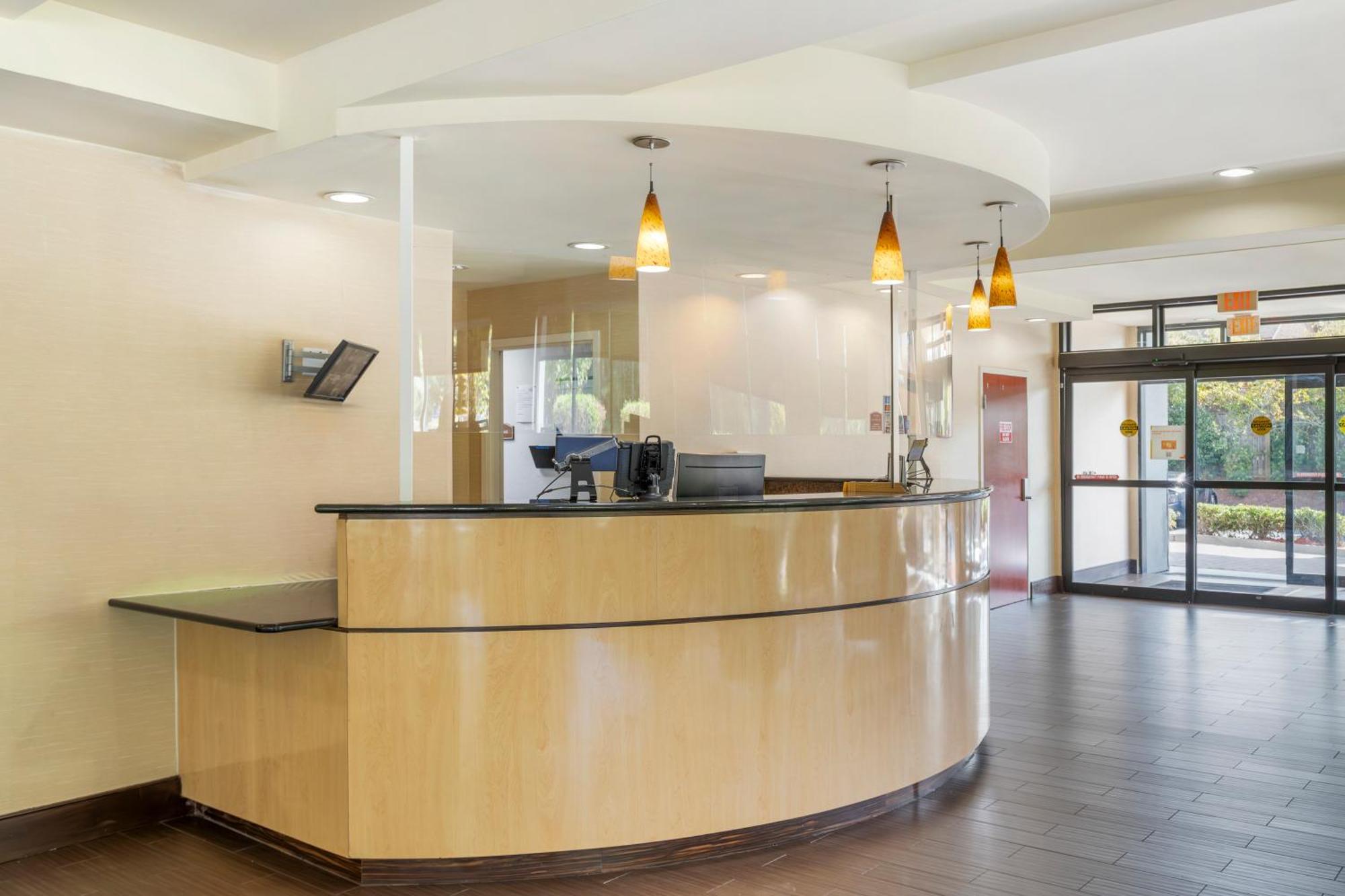 Comfort Suites Columbia Northeast - Fort Jackson Exteriér fotografie